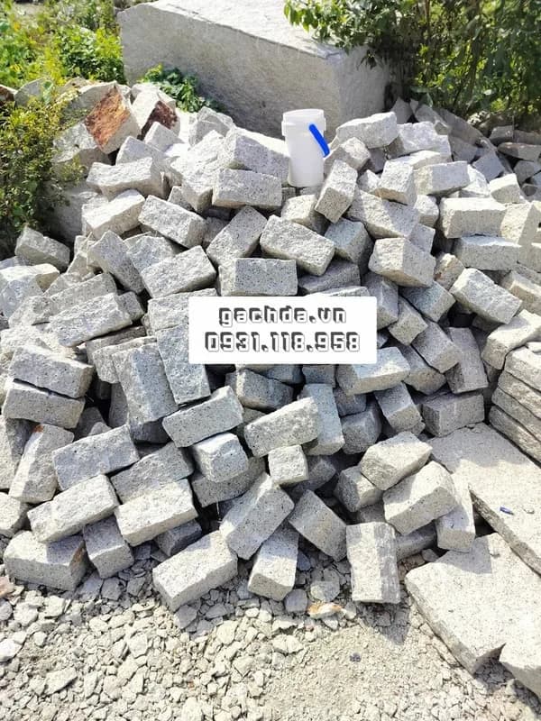 Đá chẻ xây móng 10x20x10cm