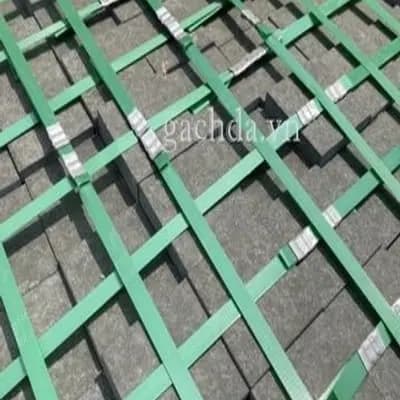 Đá Bazan đen khò 15x15x2cm