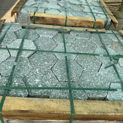 Đá trắng Suối Lau bóng thô lục giác D20