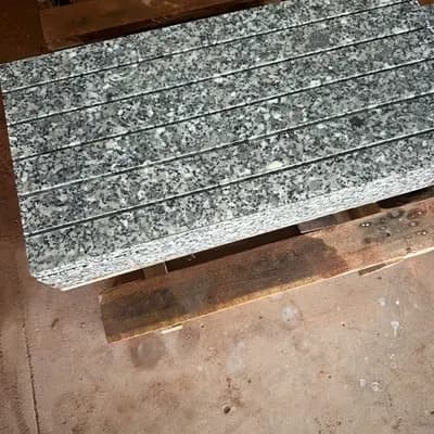 Đá lát sân Trắng suối lau khò 30x60x2cm kẻ sọc