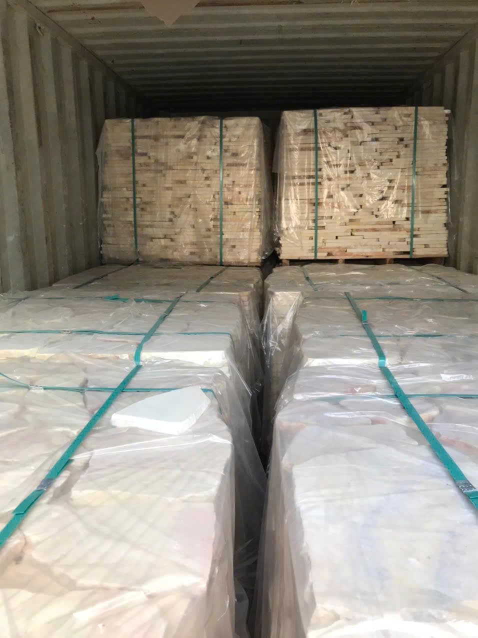 Đá rối vàng quay ốp tường