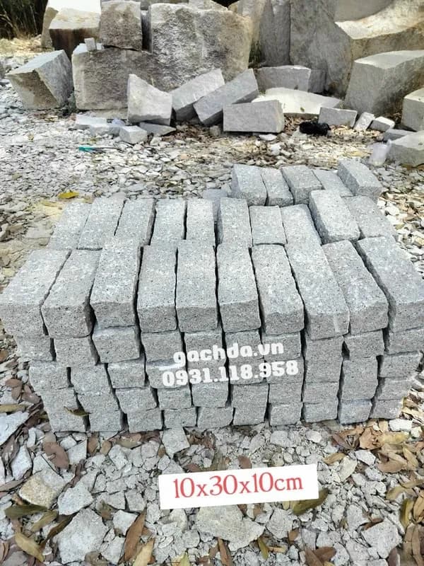 Đá chẻ xây móng - ốp bồn cây - ốp tường 10x30x10cm