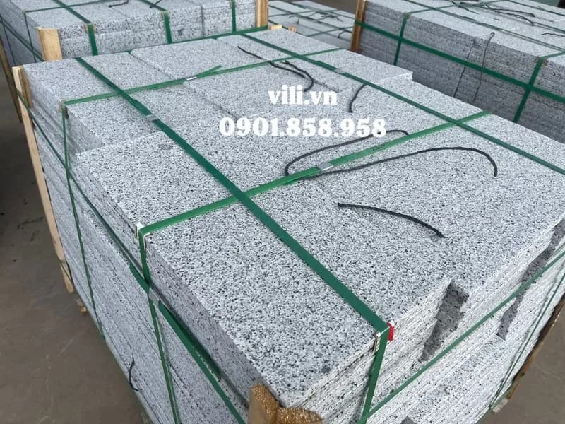 Đá lát sân kem hoàng gia 30x60x2cm khò nhám