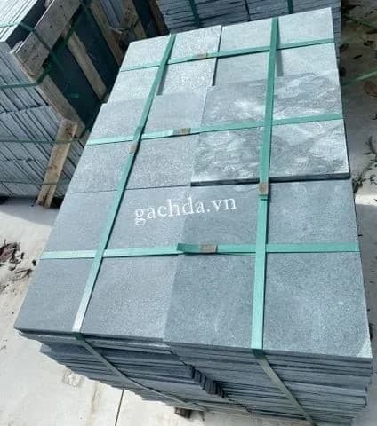 Đá lát sân mài hone xanh rêu 30x30x1.8 cm