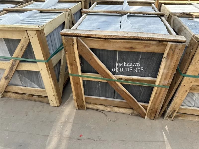 Đá sọc dưa mài hone 30x60x2cm ốp lát hồ bơi gam đen đậm cao cấp