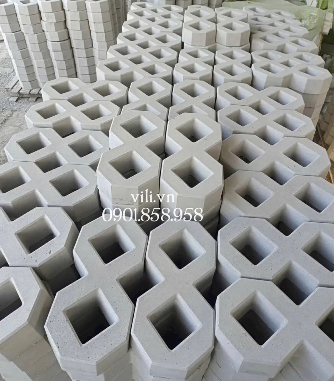 Gạch trồng cỏ số 8 bóng mờ - gạch 2 lỗ