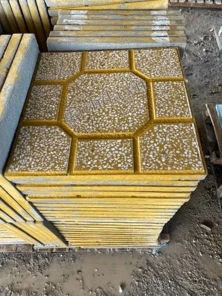 Gạch Vỉa Hè 40x40 Terrazzo Da Banh Vàng