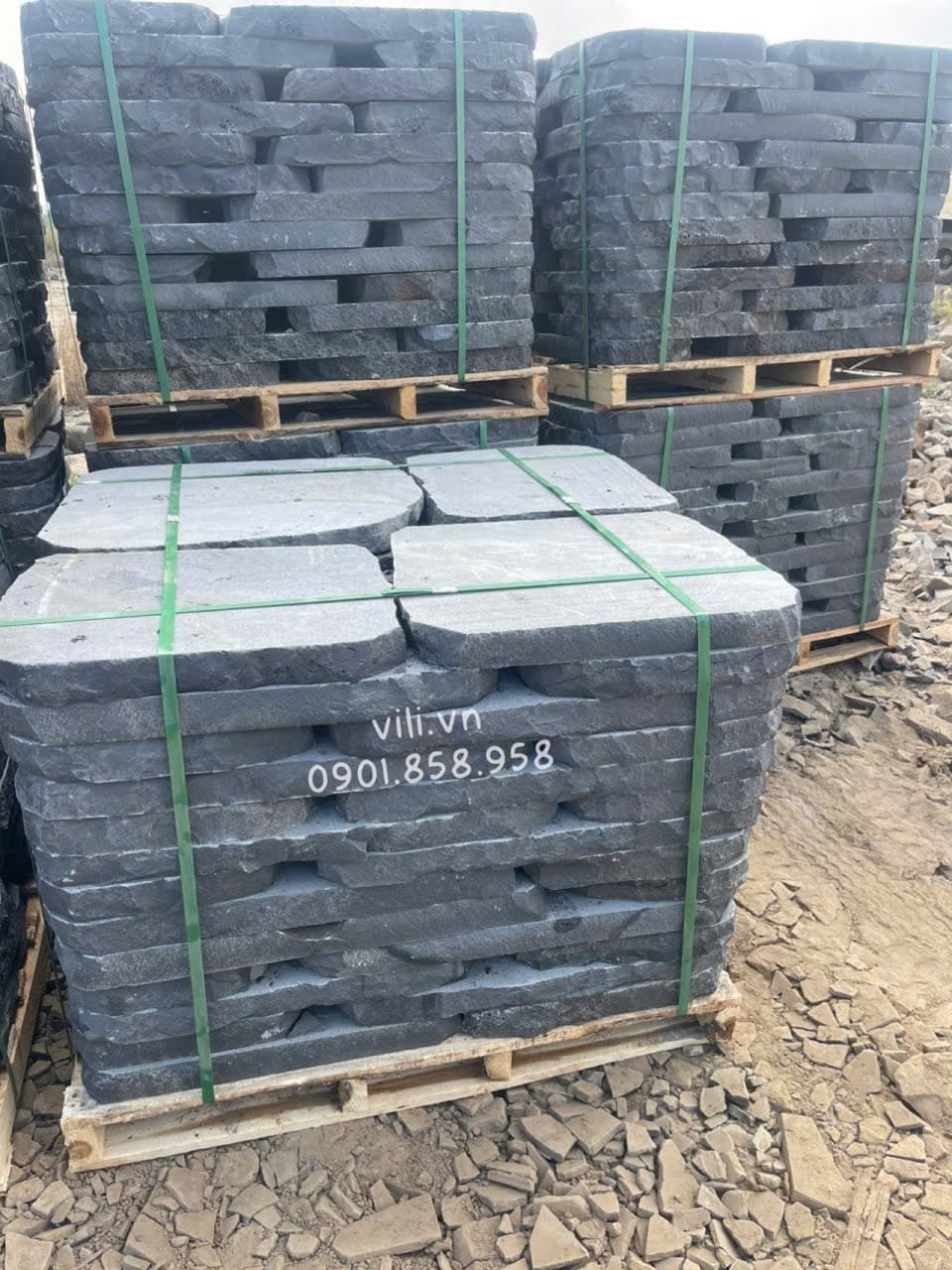 Đá rối tổ ong xám lát sân vườn 5cm