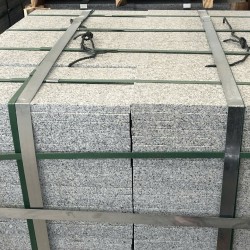 Đá lát sân trắng Bình Định 30x60x2cm khò nhám