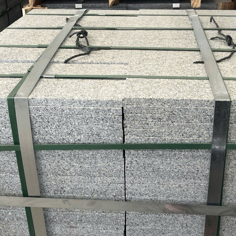 Đá lát sân trắng Bình Định 30x60x2cm khò nhám