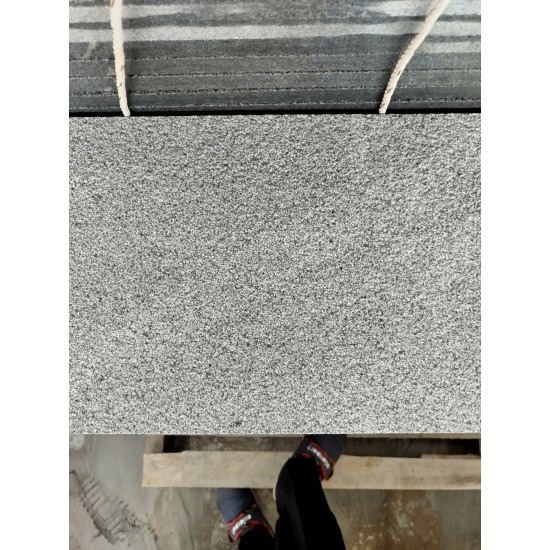 Đá lát sân Đen lông chuột 30x60x2cm khò nhám