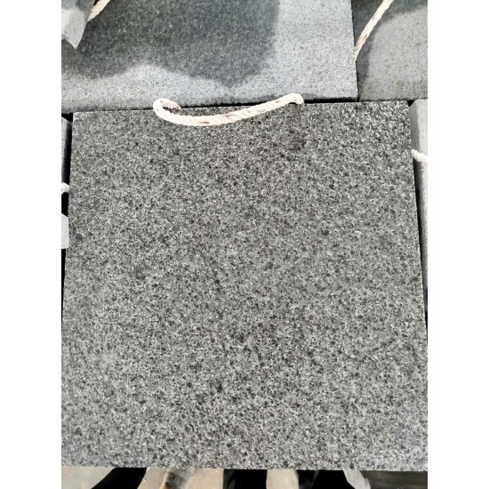 Đá lát sân Đen lông chuột 30x60x2cm khò nhám