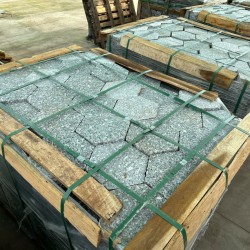 Đá trắng Suối Lau bóng thô lục giác D20