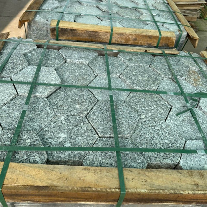 Đá trắng Suối Lau bóng thô lục giác D20