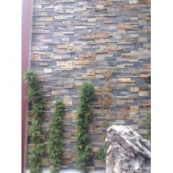 Đá chẻ ghép vàng xanh 10x50 cm ốp trang trí